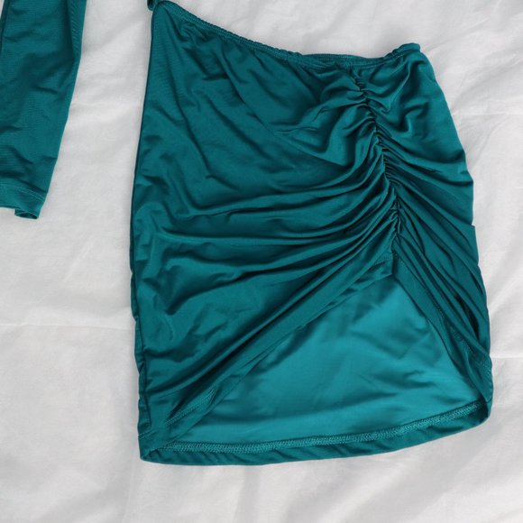 Hot Miami Styles Dress - Picture 2 of 9